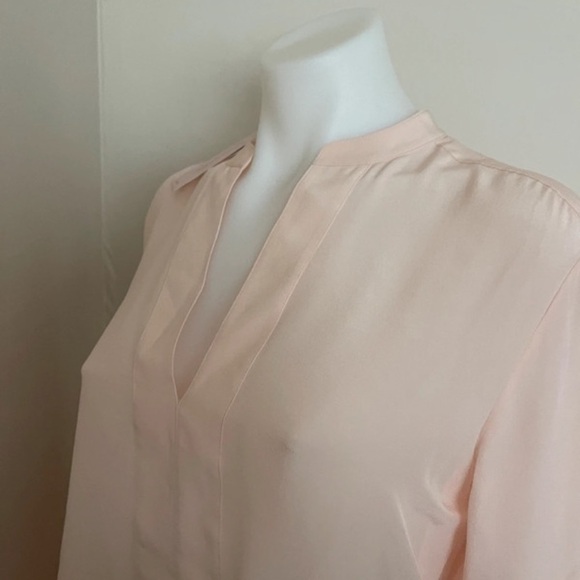 (NWT) Banana Republic Women’s Silk Pink Blouse, XS (Petite) - Picture 16 of 16